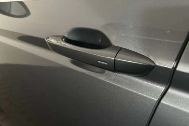 Volkswagen Touran (2019) thumbnail 18