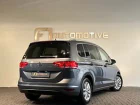 Volkswagen Touran (2019) thumbnail 3