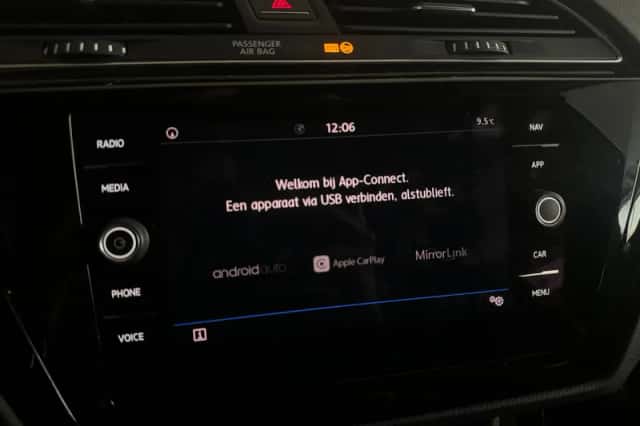 Volkswagen Touran (2019) thumbnail 28