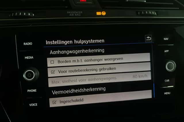 Volkswagen Touran (2019) thumbnail 34