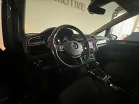 Volkswagen Touran (2019) thumbnail 5