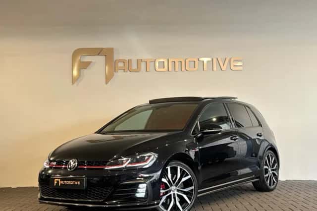 Volkswagen Golf (2017) thumbnail 1