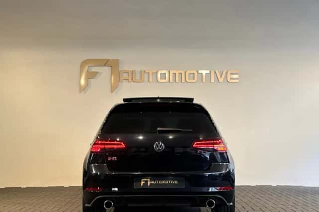Volkswagen Golf (2017) thumbnail 11