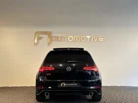 Volkswagen Golf (2017) thumbnail 11
