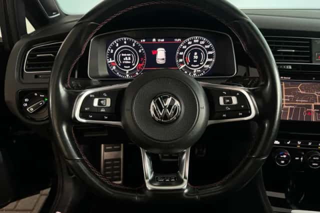 Volkswagen Golf (2017) thumbnail 13