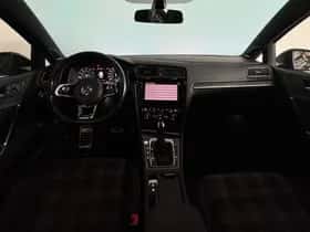 Volkswagen Golf (2017) thumbnail 4