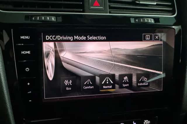 Volkswagen Golf (2017) thumbnail 32