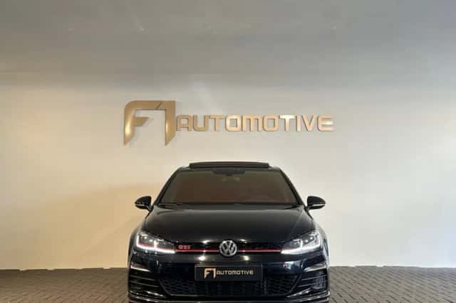 Volkswagen Golf (2017) thumbnail 9
