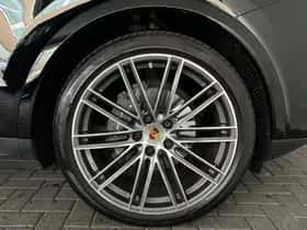 Porsche Cayenne (2019) thumbnail 28