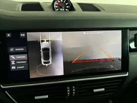 Porsche Cayenne (2019) thumbnail 30