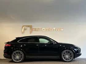 Porsche Cayenne (2019) thumbnail 9