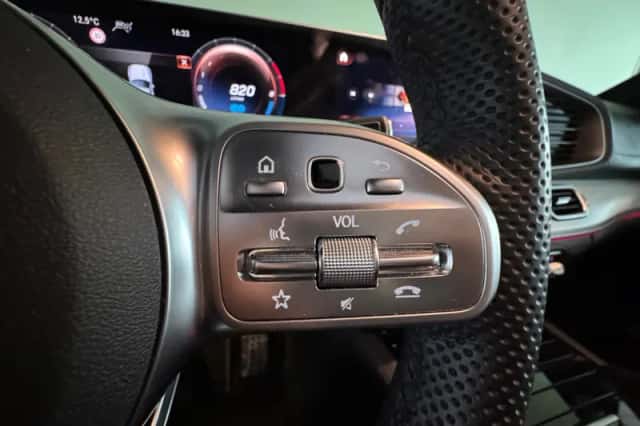Mercedes-Benz GLE (2022) thumbnail 14