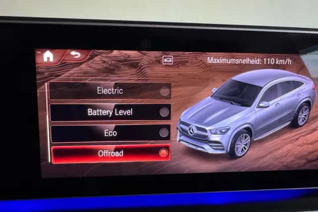 Mercedes-Benz GLE (2022) thumbnail 38