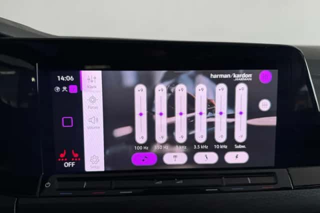 Volkswagen Golf (2022) thumbnail 23