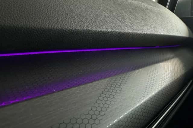Volkswagen Golf (2022) thumbnail 27