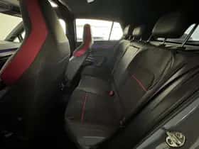 Volkswagen Golf (2022) thumbnail 29