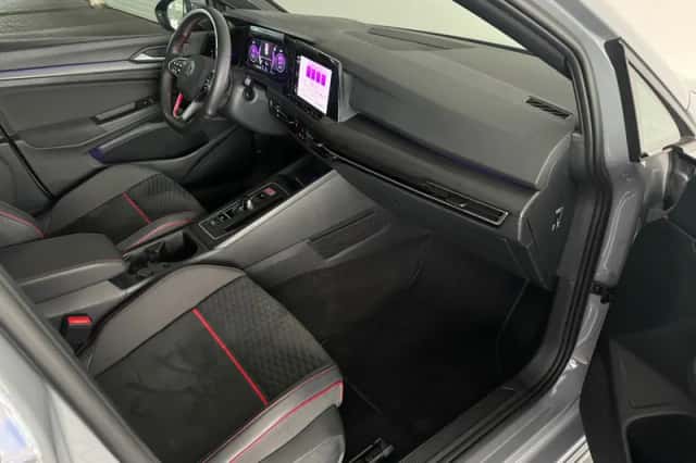 Volkswagen Golf (2022) thumbnail 31