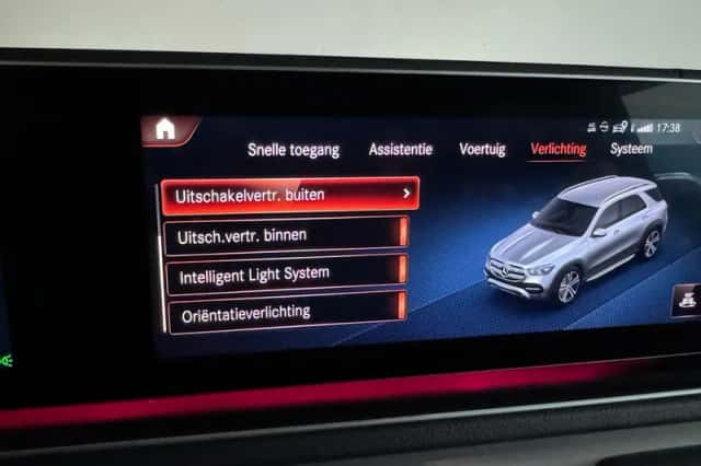 Mercedes-Benz GLE (2020) thumbnail 35