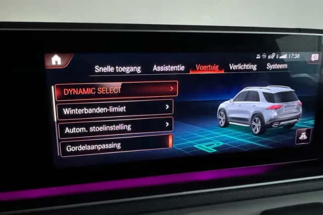 Mercedes-Benz GLE (2020) thumbnail 38
