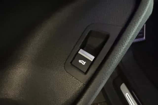 Audi RSQ8 (2022) thumbnail 24
