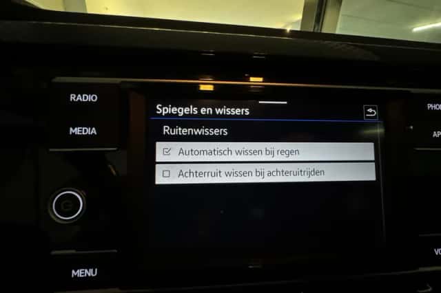 Volkswagen Polo (2023) thumbnail 22