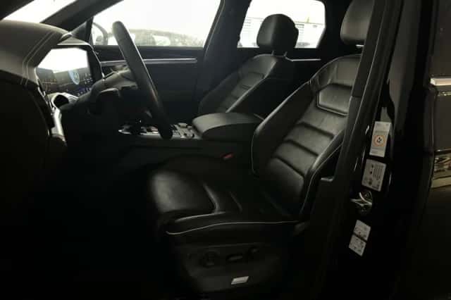 Volkswagen Touareg (2022) thumbnail 5