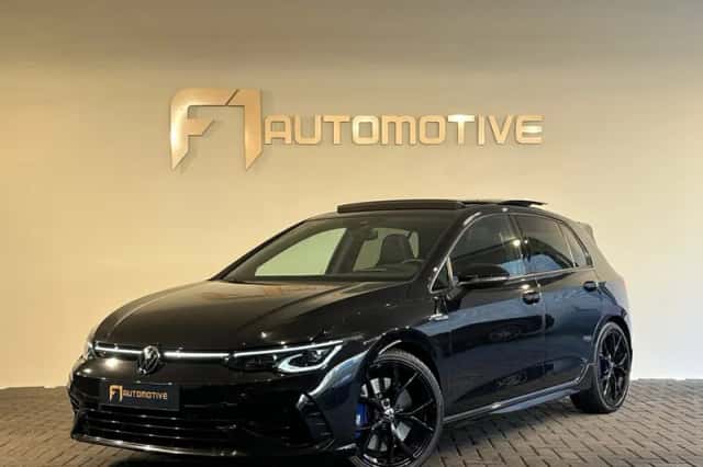 Volkswagen Golf (2023) thumbnail 1