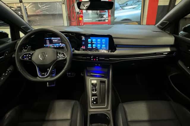 Volkswagen Golf (2023) thumbnail 4