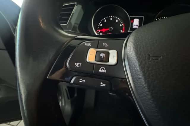 Volkswagen Tiguan (2018) thumbnail 15