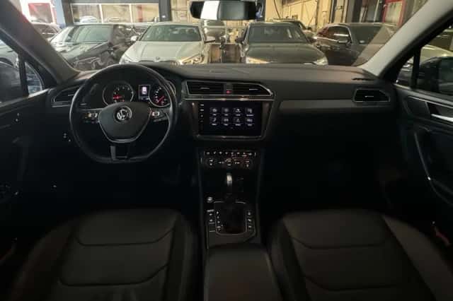 Volkswagen Tiguan (2018) thumbnail 4