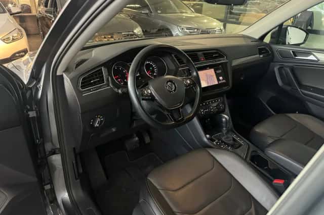 Volkswagen Tiguan (2018) thumbnail 5