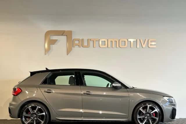 Audi A1 (2019) thumbnail 11