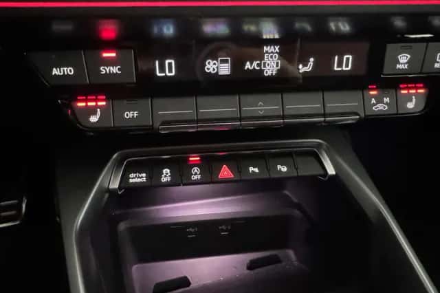 Audi S3 (2022) thumbnail 16