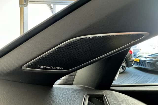 Volkswagen Golf (2023) thumbnail 17