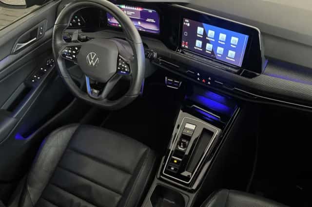 Volkswagen Golf (2023) thumbnail 34