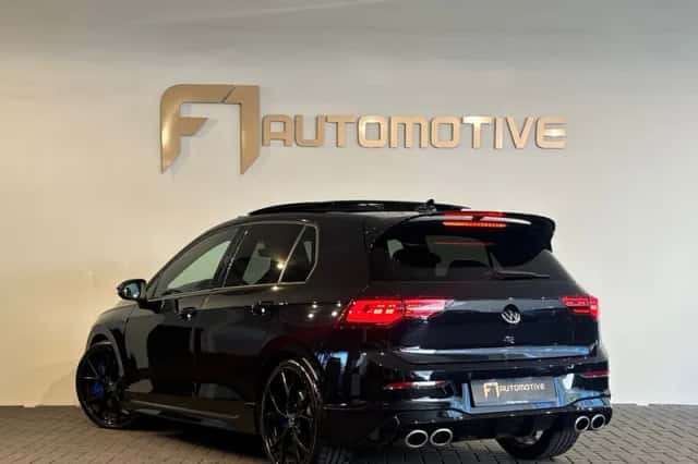 Volkswagen Golf (2023) thumbnail 8
