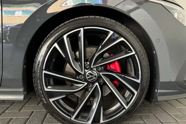 Volkswagen Golf (2022) thumbnail 23