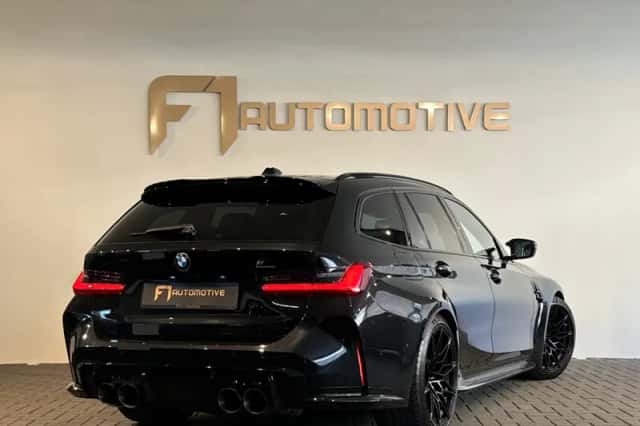 BMW M3 (2023) thumbnail 3