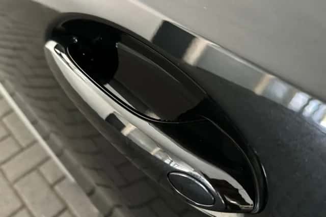 BMW M3 (2023) thumbnail 23