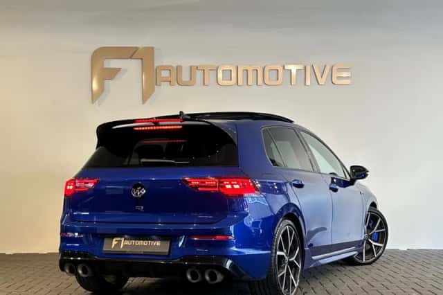 Volkswagen Golf (2023) thumbnail 3