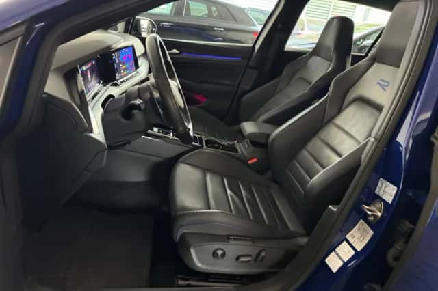 Volkswagen Golf (2023) thumbnail 6