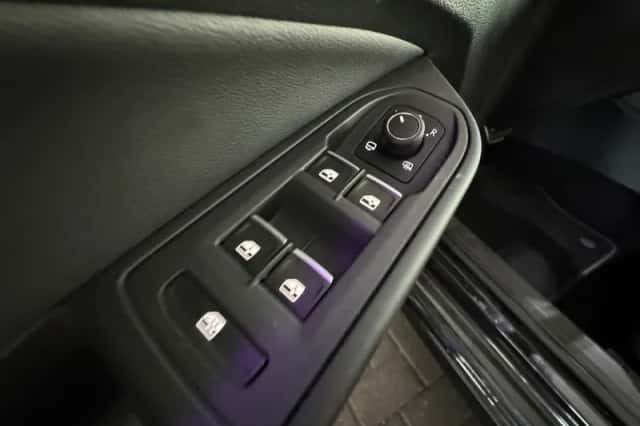 Volkswagen Golf (2021) thumbnail 19