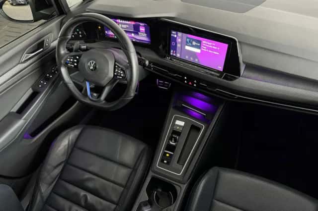 Volkswagen Golf (2021) thumbnail 33