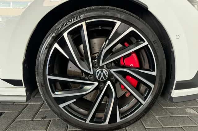 Volkswagen Golf (2021) thumbnail 25