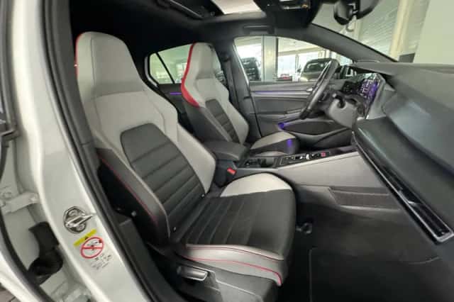 Volkswagen Golf (2021) thumbnail 35