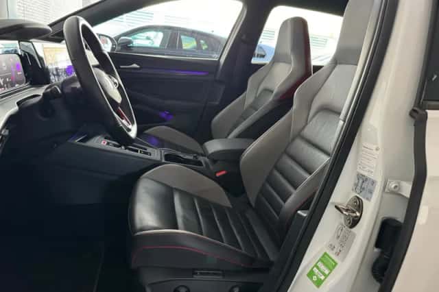 Volkswagen Golf (2021) thumbnail 6