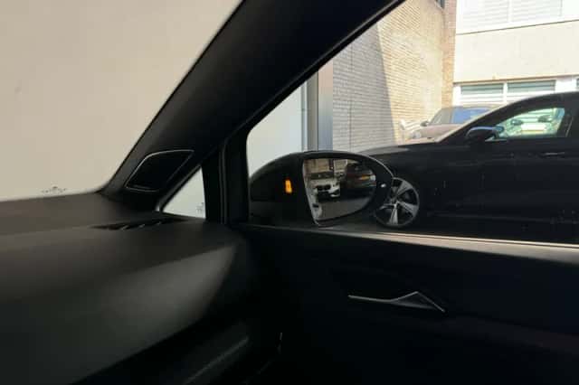 Volkswagen Golf (2022) thumbnail 20
