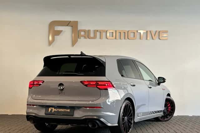 Volkswagen Golf (2022) thumbnail 3