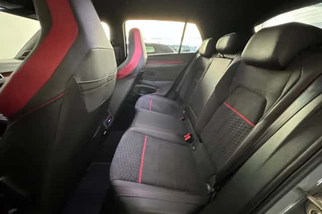 Volkswagen Golf (2022) thumbnail 22