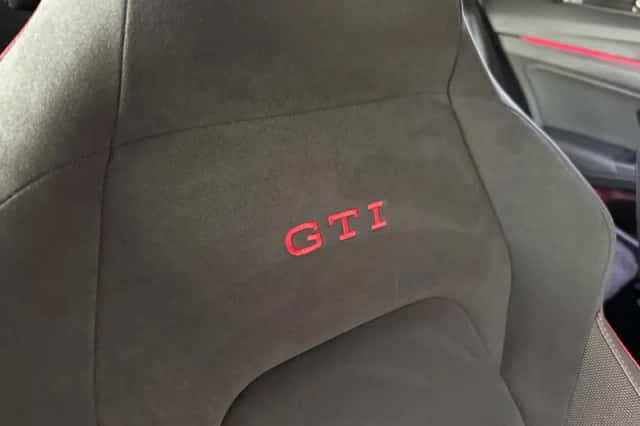 Volkswagen Golf (2022) thumbnail 24